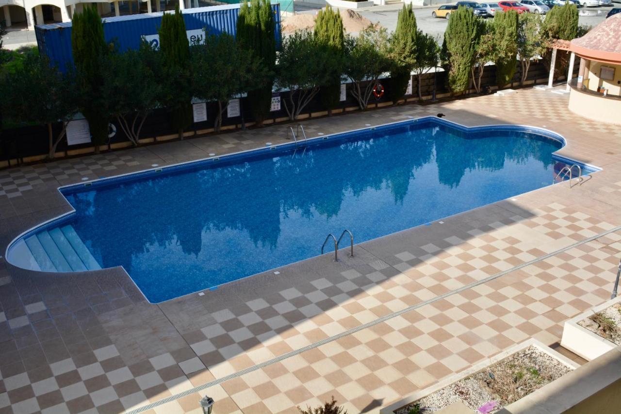 Queens Gardens - Kato Paphos - Next To Kings Ave Mall --- By Yiota Esterno foto